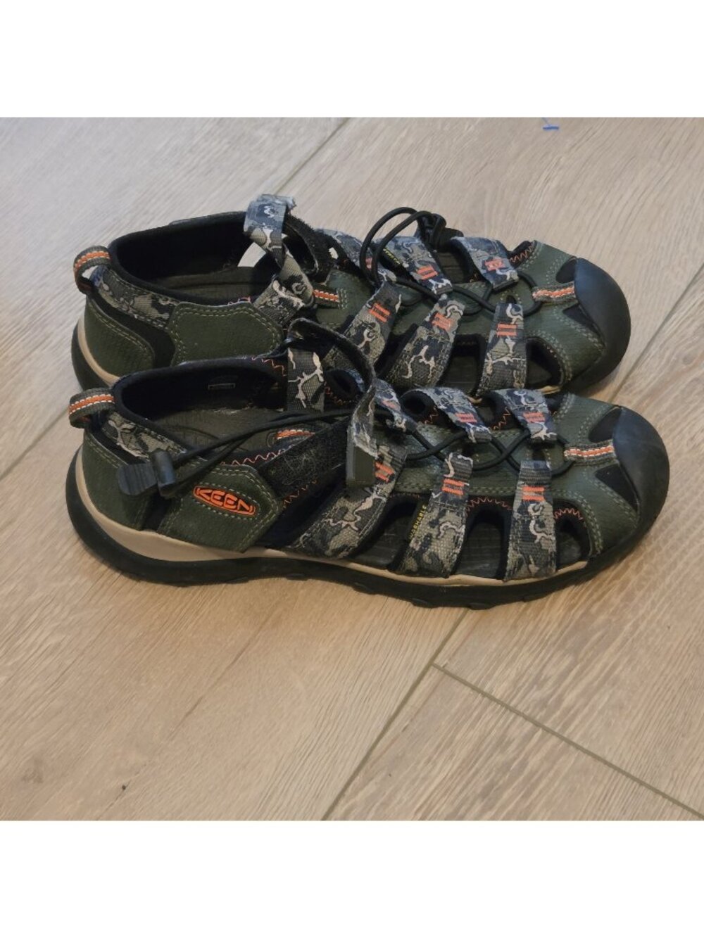 Keen Newport Neo Camouflage H2 Big Kids Mens 6 Euro 38 Sandals Water Shoes